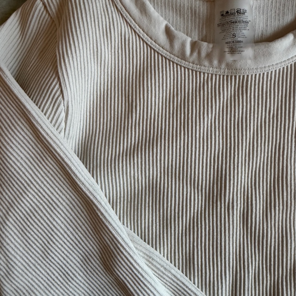 Aritzia Cream Ribbed Top